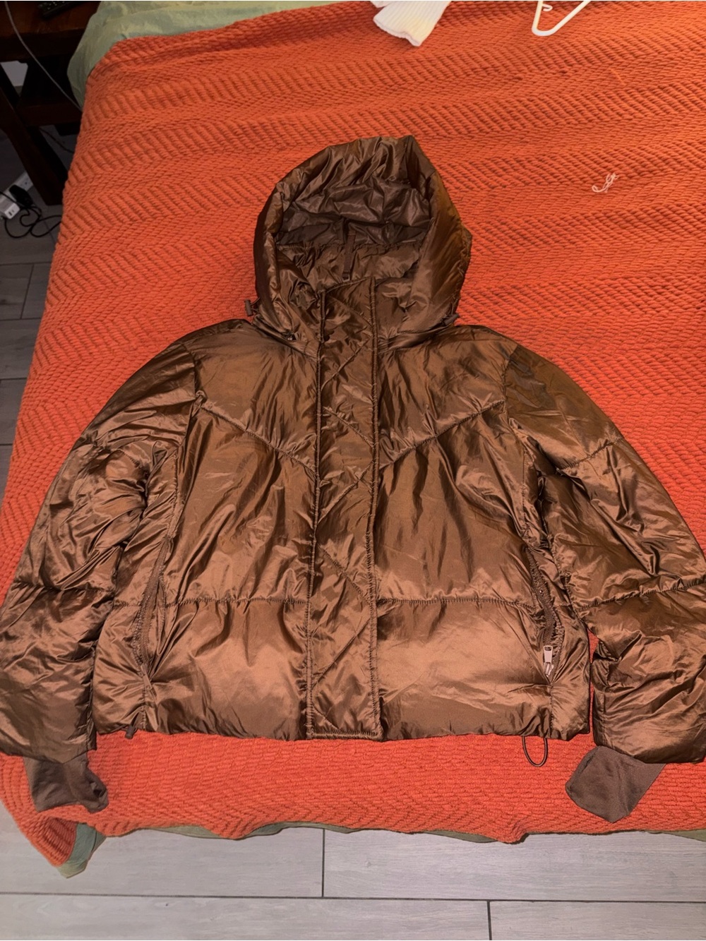 GAP Hooded Puffer Jacket in Shiny Brown